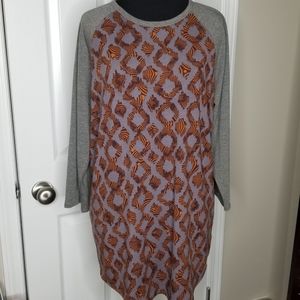 XL LuLaRoe Randy Tee